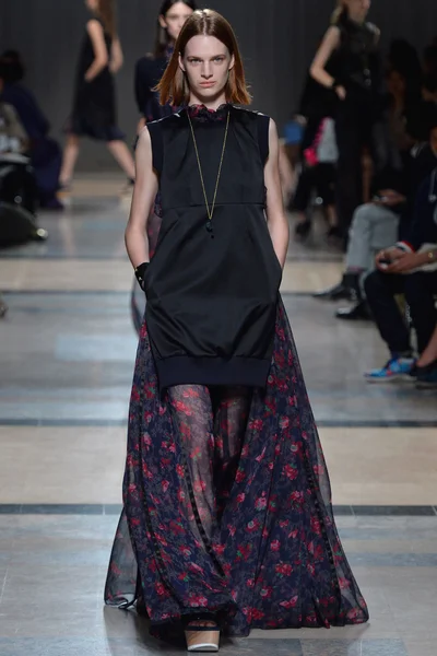 Look 35